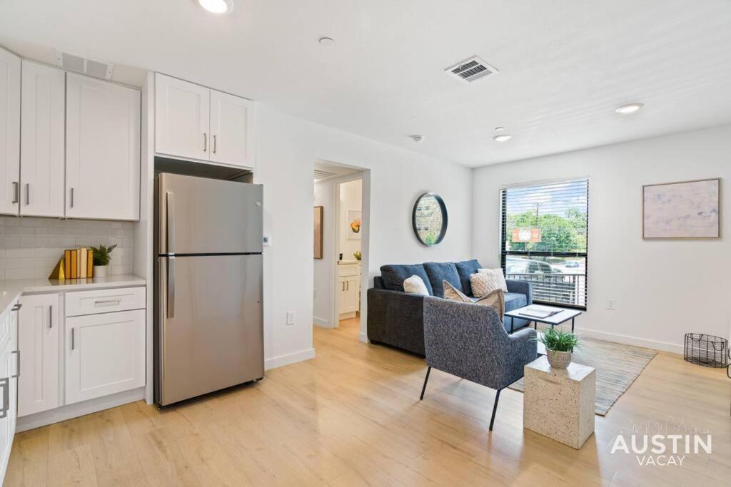 Prime Atx Location Steps To Coffee, Eats And More Austin Exterior foto