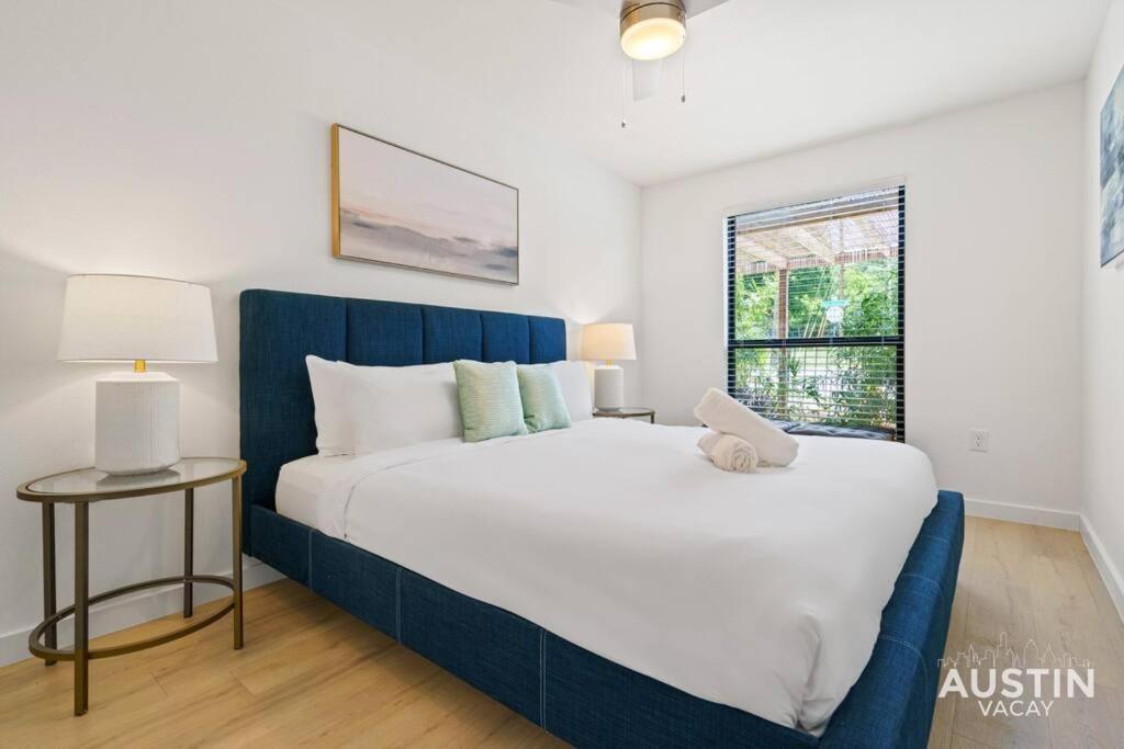 Prime Atx Location Steps To Coffee, Eats And More Austin Exterior foto